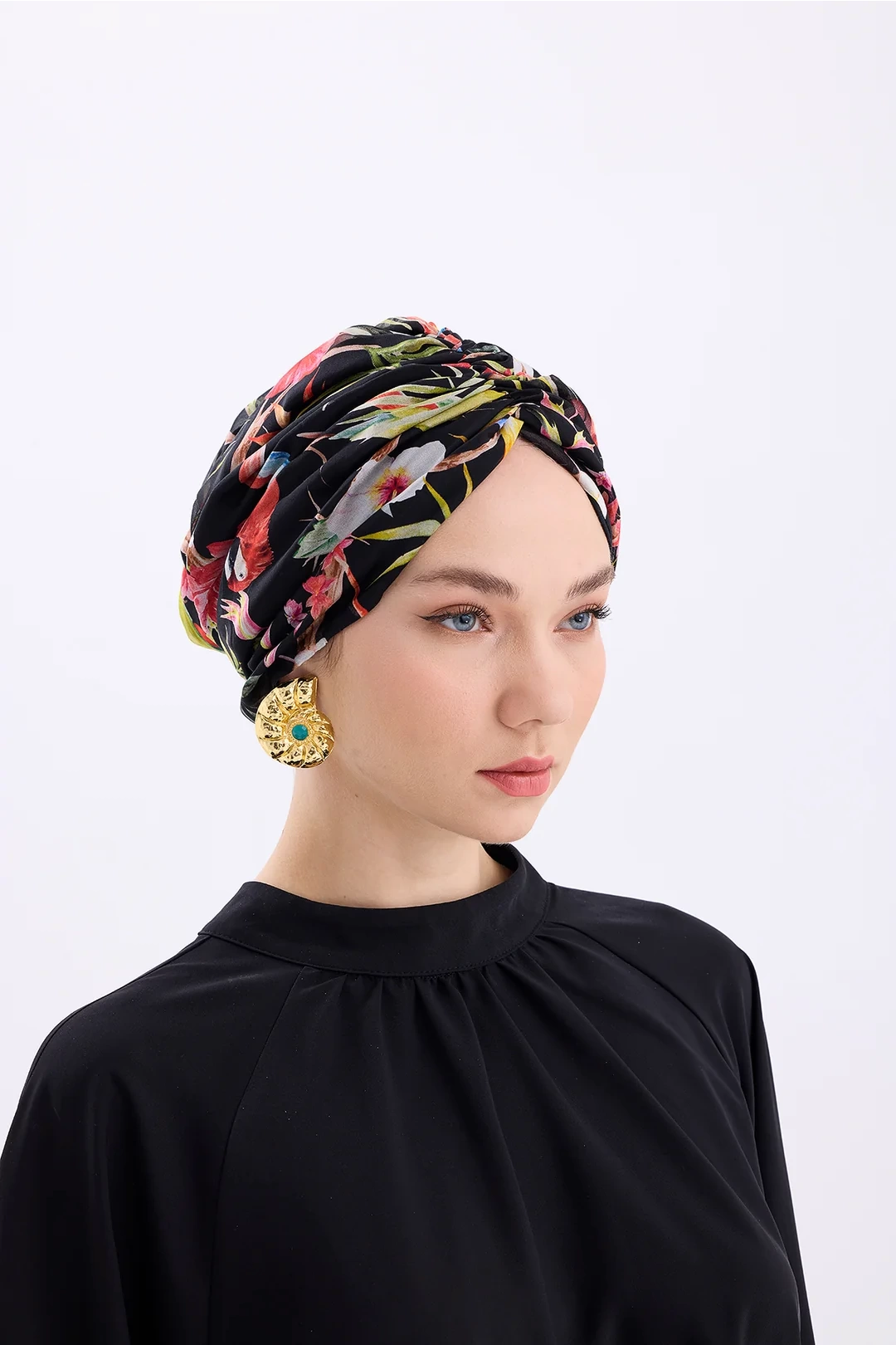 Turkiye, Clothing and Fashion, Headscarf, Modest Clothing, Oversize, Swimwear, Uniforms - Aprons - Work Wears, Wedding Clothes - Accessories